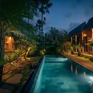 Kubu Kayu Villa