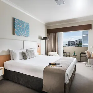 https://grand-hotel-townsville.queenslandhotels.net